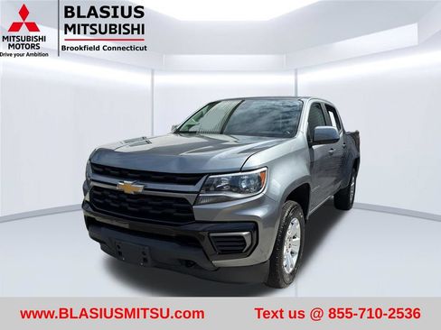 Used 2022 Chevrolet Colorado LT w/ Safety Package AWD/4WD image 3