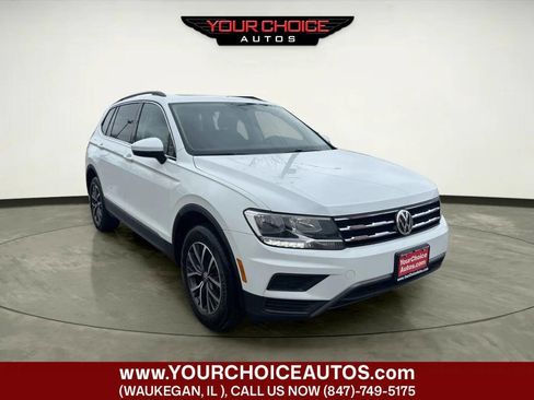 Used 2020 Volkswagen Tiguan SE w/ Panoramic Sunroof Package image 7