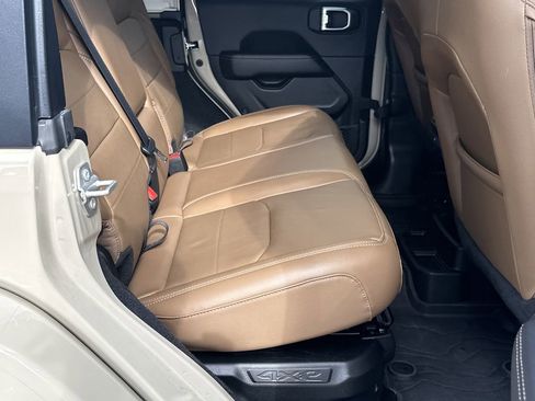 Used 2022 Jeep Wrangler Unlimited Sahara w/ Cold Weather Group image 16