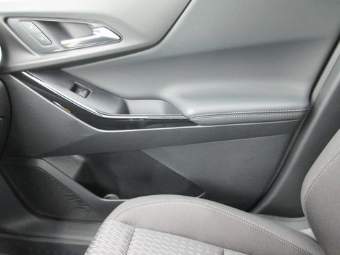 New 2026 Chevrolet Equinox LT w/ Safety and Technology Package FWD image 29