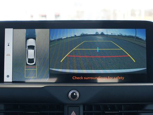 Used 2024 Toyota Crown Platinum image 7