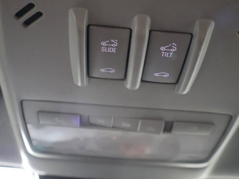 Used 2018 Chevrolet Trax LT w/ Sun & Sound Package image 44