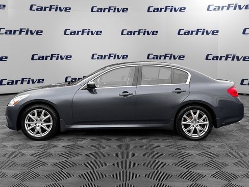 Used 2013 INFINITI G37 x Sedan w/ Premium Pkg AWD/4WD image 2