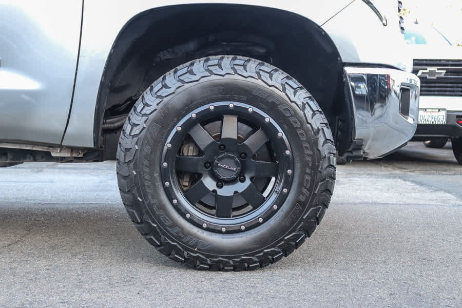 Used 2018 Toyota Tundra SR5 w/ SR5 Upgrade Package RWD image 10