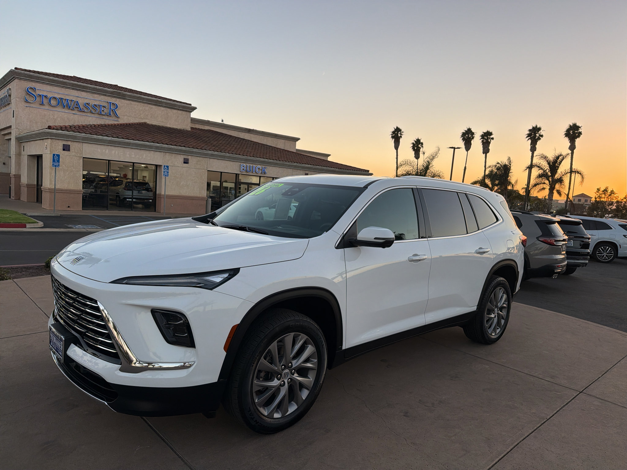 Used 2026 Buick Enclave Preferred FWD image 1