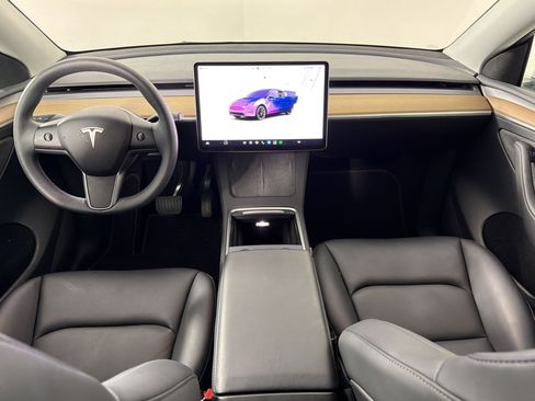 Used 2023 Tesla Model Y 2WD image 16
