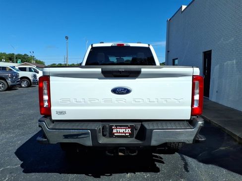 Used 2025 Ford F250 XLT AWD/4WD image 4