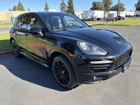Used 2013 Porsche Cayenne GTS image 2