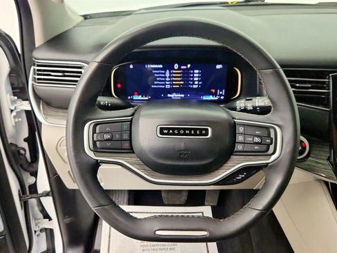 Used 2022 Jeep Wagoneer Series II w/ Convenience Group I image 12