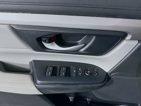 Used 2019 Honda CR-V LX image 21
