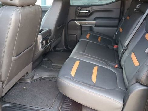 Used 2021 GMC Sierra 1500 AT4 w/ AT4 Premium Package AWD/4WD image 6