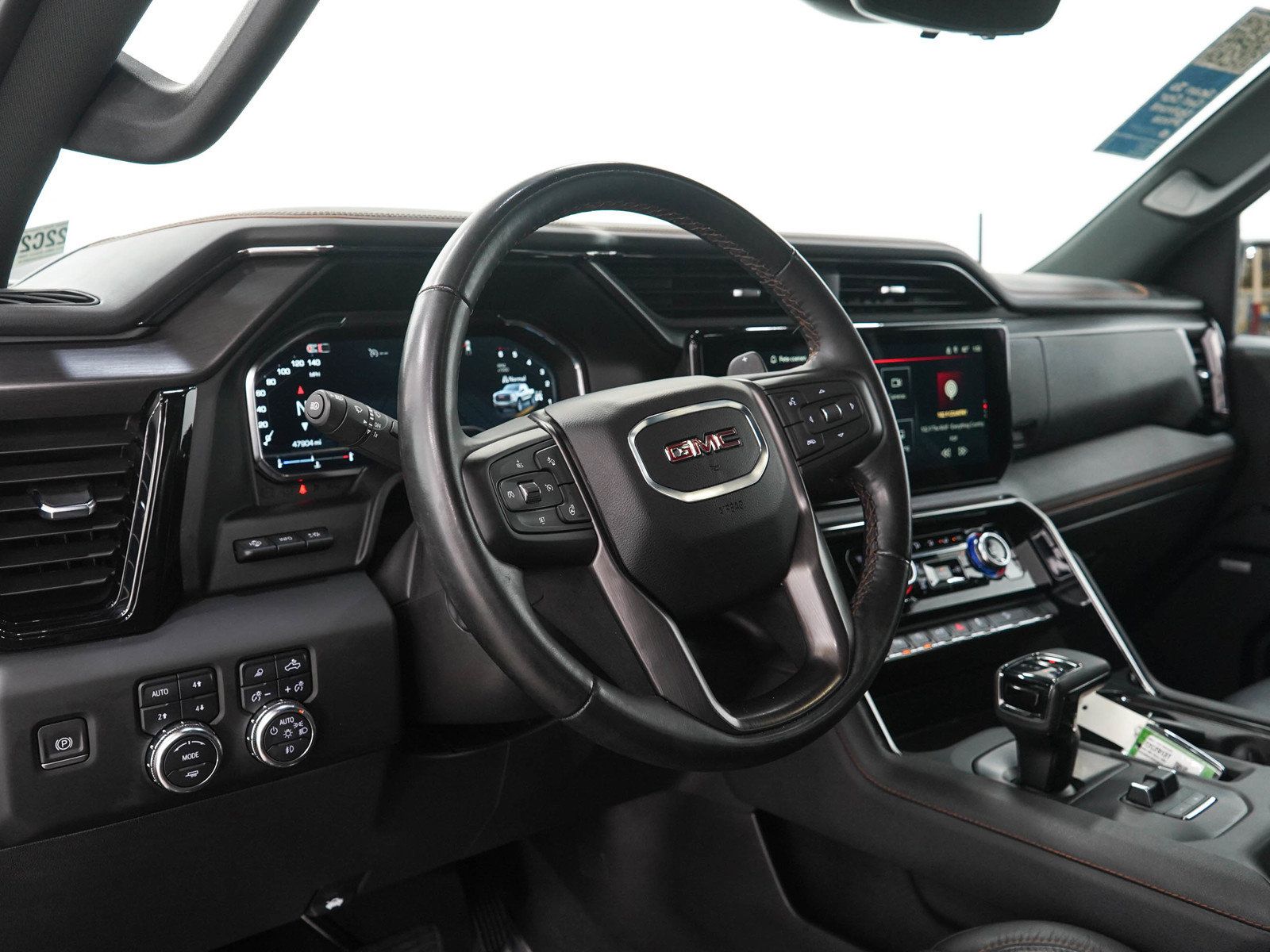 Used 2024 GMC Sierra 1500 AT4 w/ Technology Package AWD/4WD image 27