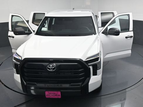 Used 2025 Toyota Tundra SR w/ SR Tow Package RWD image 33