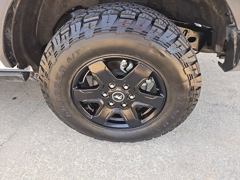 Used 2024 Ford Bronco Black Diamond AWD/4WD image 22