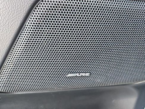 Used 2011 Land Rover LR2 HSE LUX image 20