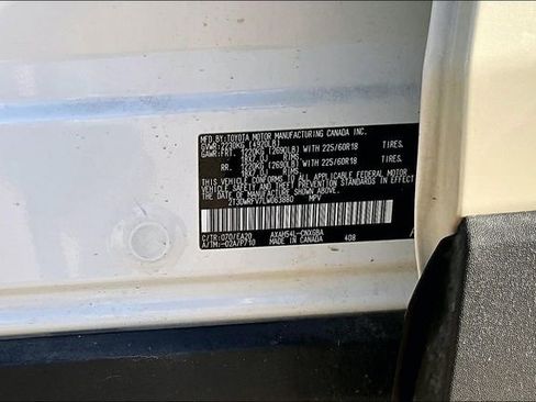 Used 2020 Toyota RAV4 Limited image 16