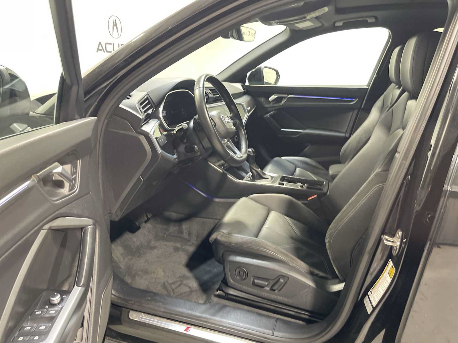 Used 2022 Audi Q3 2.0T Premium Plus AWD/4WD image 2