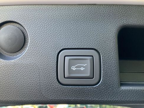 New 2026 Chevrolet Equinox LT w/ Convenience Package II image 24