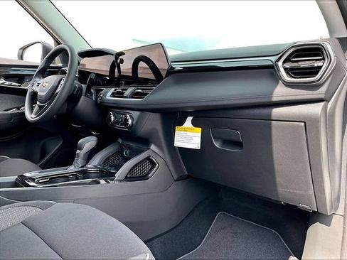 New 2026 Chevrolet TrailBlazer LS FWD image 9