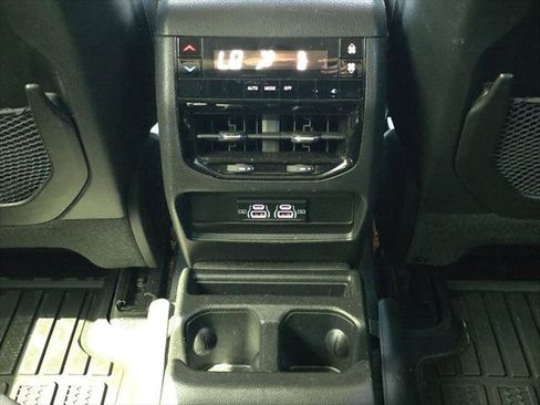 Certified 2023 Jeep Grand Cherokee L Laredo AWD/4WD image 23
