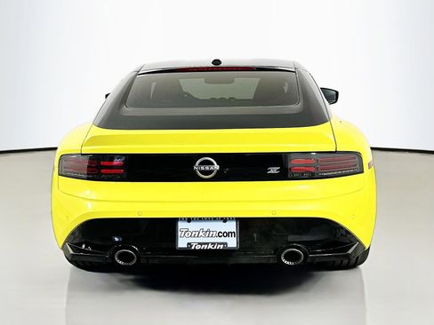 Used 2023 Nissan Z w/ Floor Mat Package (L93) RWD image 6