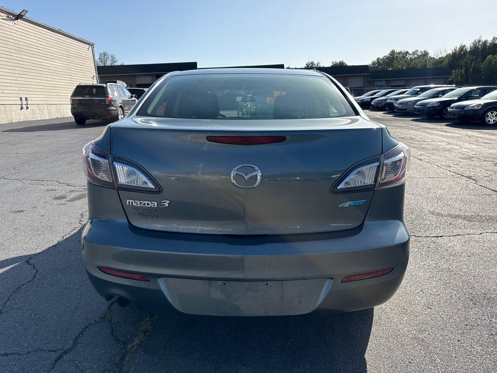 Used 2013 MAZDA MAZDA3 i Sport FWD image 7