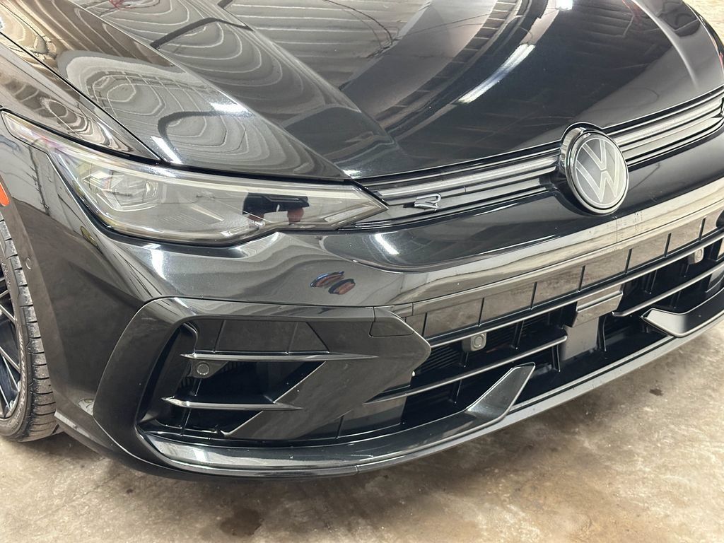Used 2025 Volkswagen Golf R Black Edition AWD/4WD image 15