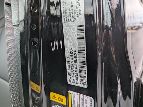 New 2026 Jeep Wrangler Unlimited Sahara AWD/4WD image 35