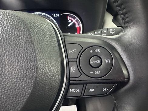 Used 2023 Toyota RAV4 XLE Premium image 24