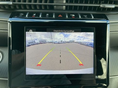 Used 2023 Jeep Grand Cherokee L Laredo image 24