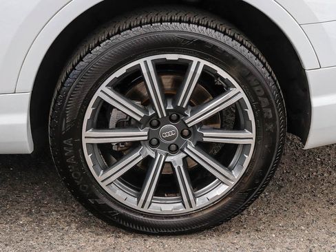 Used 2017 Audi Q7 3.0T Premium Plus AWD/4WD image 13
