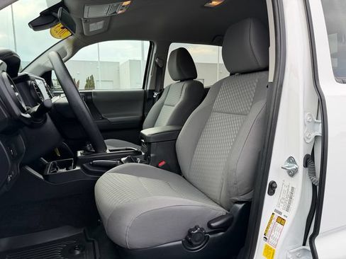 Certified 2023 Toyota Tacoma SR AWD/4WD image 14