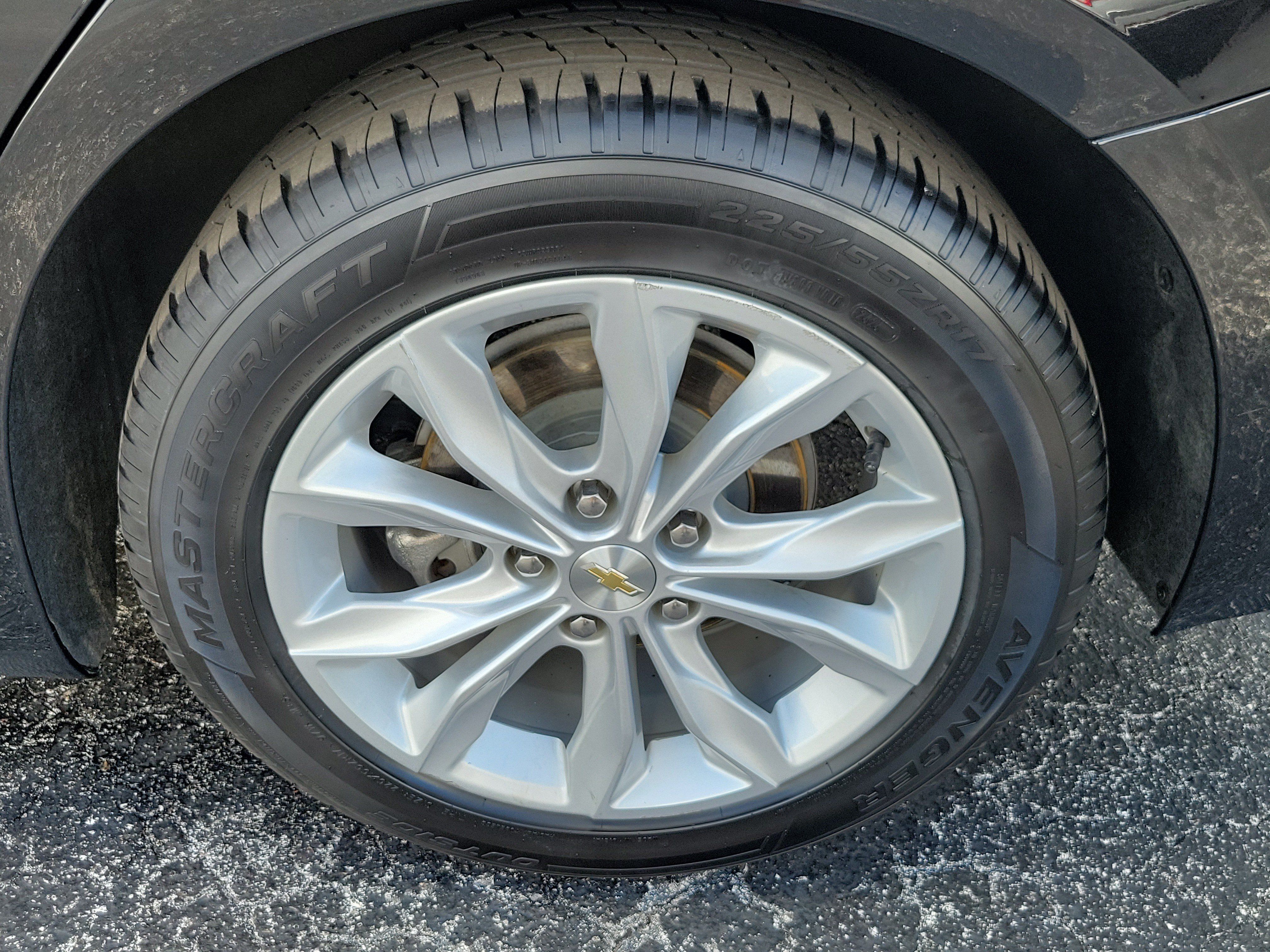 Used 2025 Chevrolet Malibu LT FWD image 7
