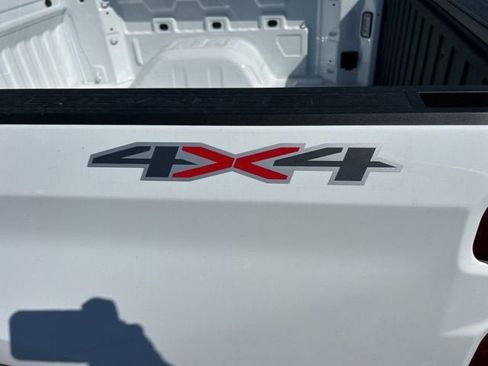 New 2025 Chevrolet Silverado 1500 LT image 30