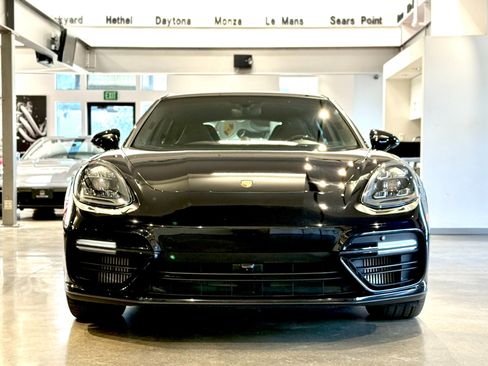 Used 2018 Porsche Panamera Turbo image 13