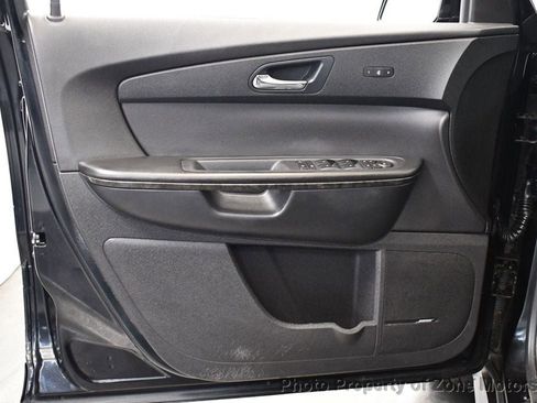 Used 2011 GMC Acadia Denali image 7