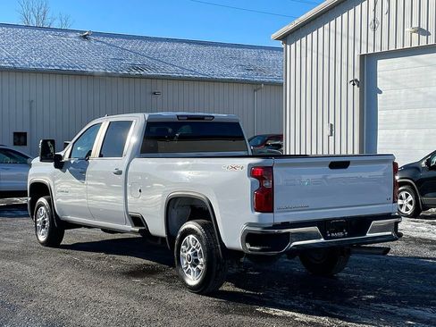 Used 2024 Chevrolet Silverado 2500 LT image 11