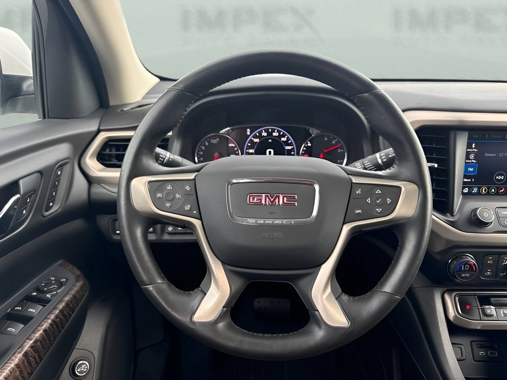 Used 2021 GMC Acadia Denali w/ Denali Technology Package FWD image 10