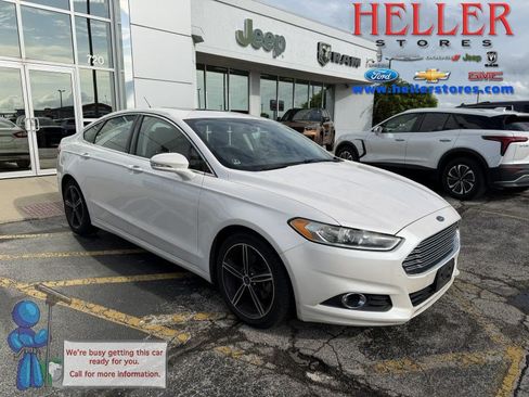 Used 2016 Ford Fusion SE w/ Equipment Group 202A FWD image 1