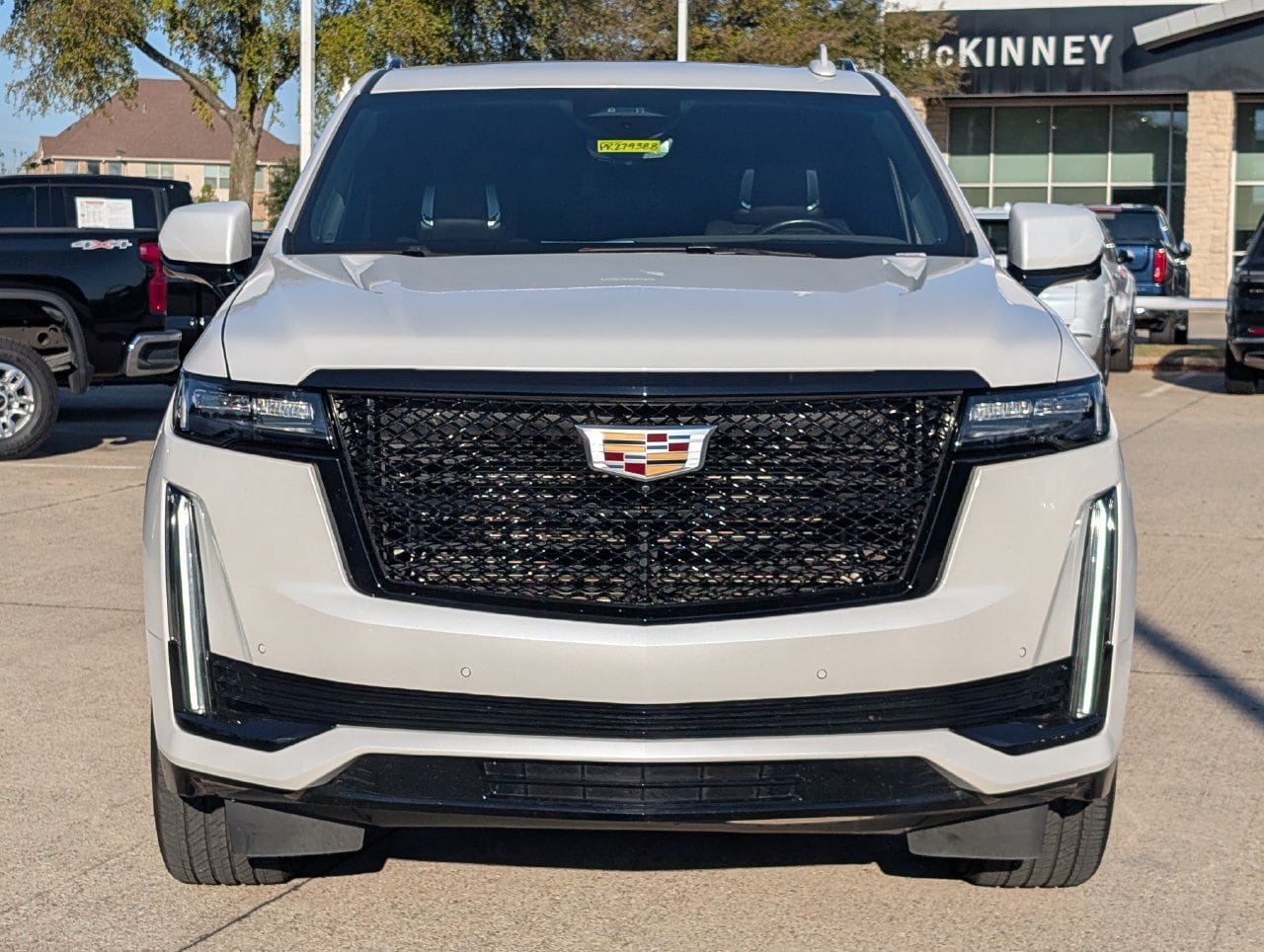 Used 2023 Cadillac Escalade Sport Platinum w/ LPO, Floor Liner Package AWD/4WD image 6