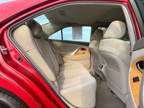 Used 2007 Toyota Camry XLE FWD image 16