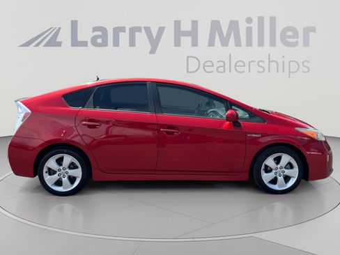 Used 2013 Toyota Prius Five FWD image 6