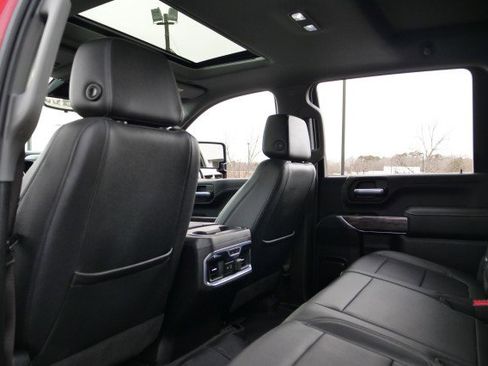 Used 2021 Chevrolet Silverado 2500 LTZ w/ LTZ Premium Package image 28