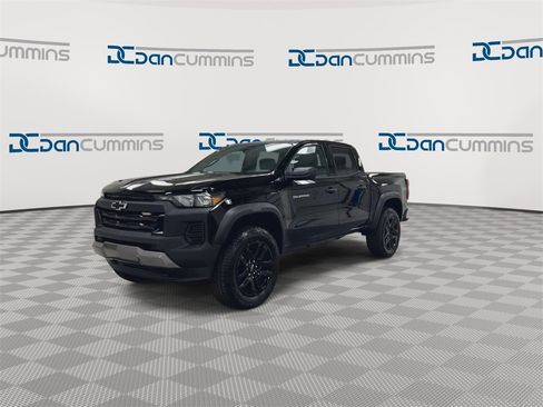 Used 2024 Chevrolet Colorado Trail Boss w/ Advanced Trailering Package image 4