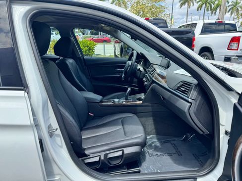 Used 2015 BMW 320i Sedan RWD image 21
