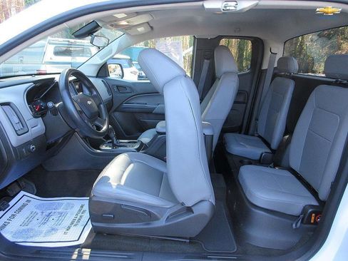 Used 2017 Chevrolet Colorado W/T image 18