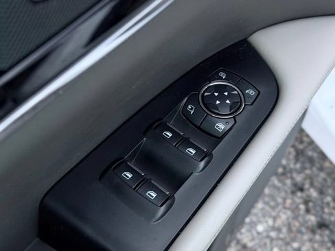 Certified 2023 Lincoln Nautilus AWD w/ Premium Package image 15