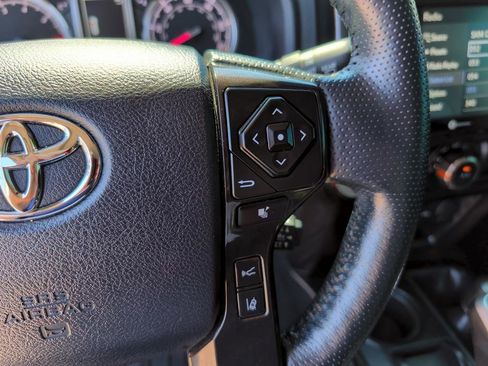 Used 2024 Toyota 4Runner TRD Off-Road Premium w/ Moonroof Package AWD/4WD image 20