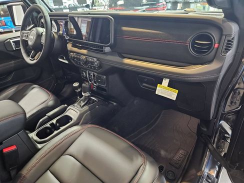 New 2026 Jeep Wrangler Unlimited Rubicon AWD/4WD image 16