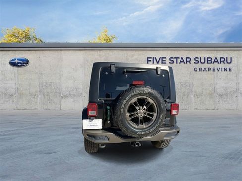 Used 2016 Jeep Wrangler Unlimited Sahara image 7